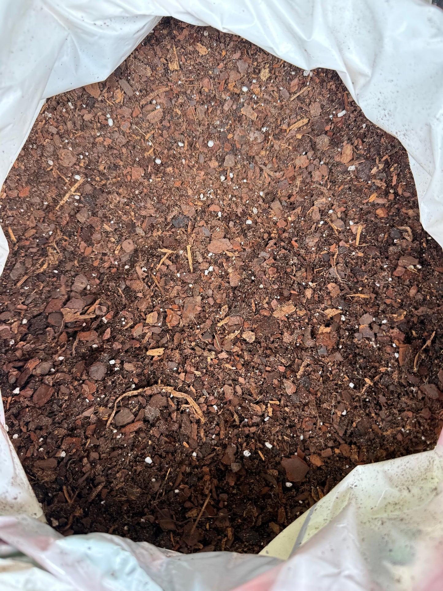 Barky Beaver Premium Potting Soil,  Mix, Timed-Release 1.5 cu ft, 11.2 gal, 44.8 qts