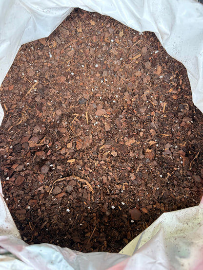 Barky Beaver Premium Potting Soil,  Mix, Timed-Release 1.5 cu ft, 11.2 gal, 44.8 qts