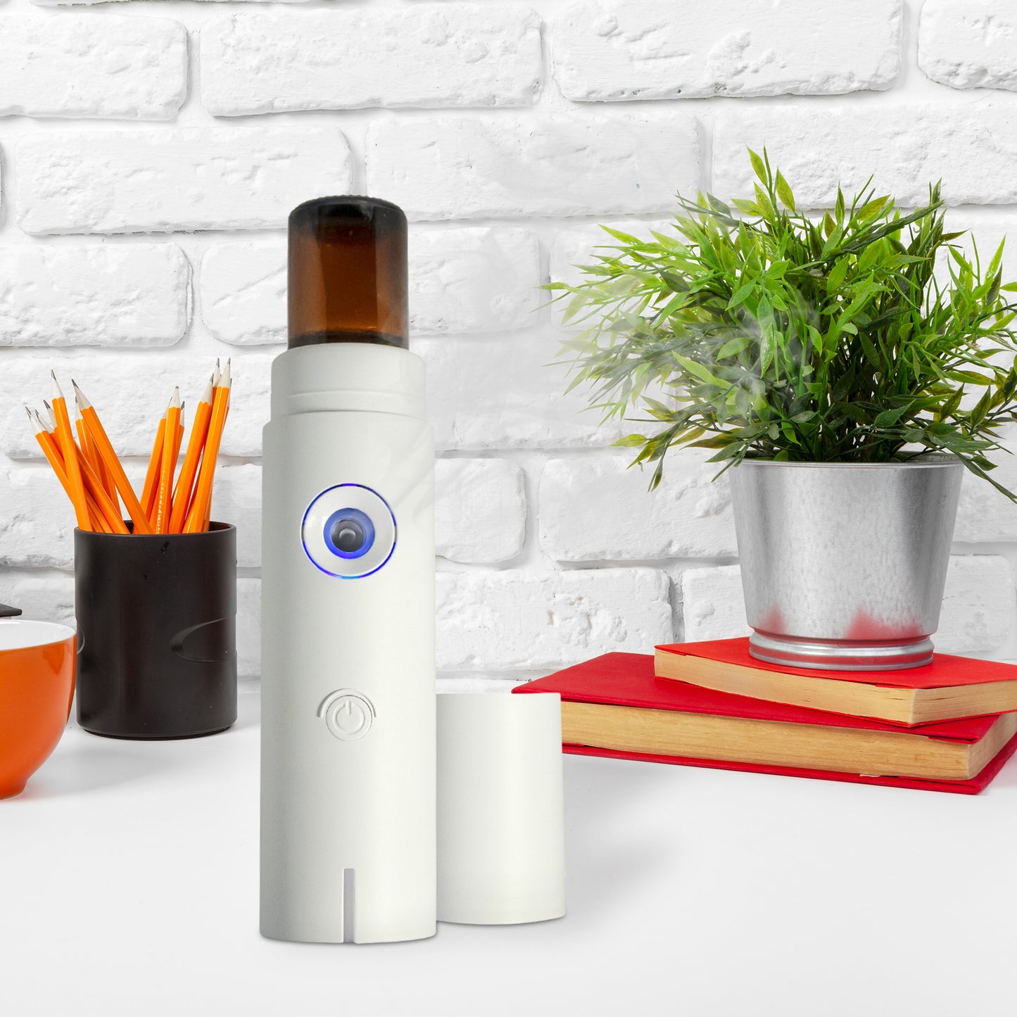 Wandor: A portable waterless aromatherapy and fragrance diffuser!